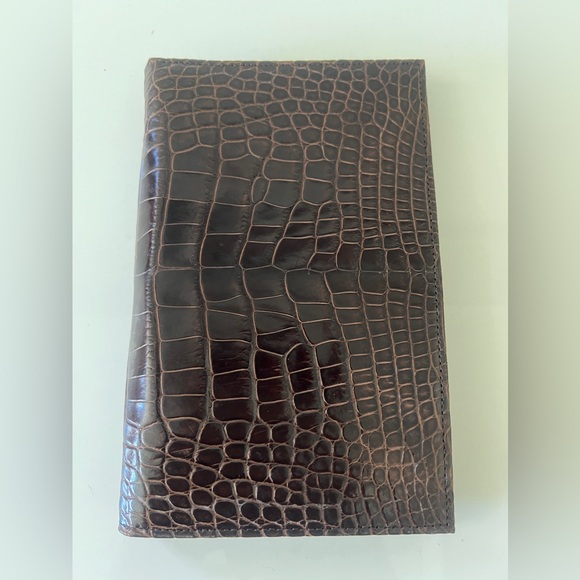 $695 ALICIA KLEIN Tour One Wallet Brown Alligator - Picture 1 of 8